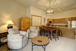 Leilighet, 1 soverom | Spiseområde