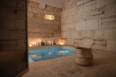 Spa. Lanime _ Bed in Spa _