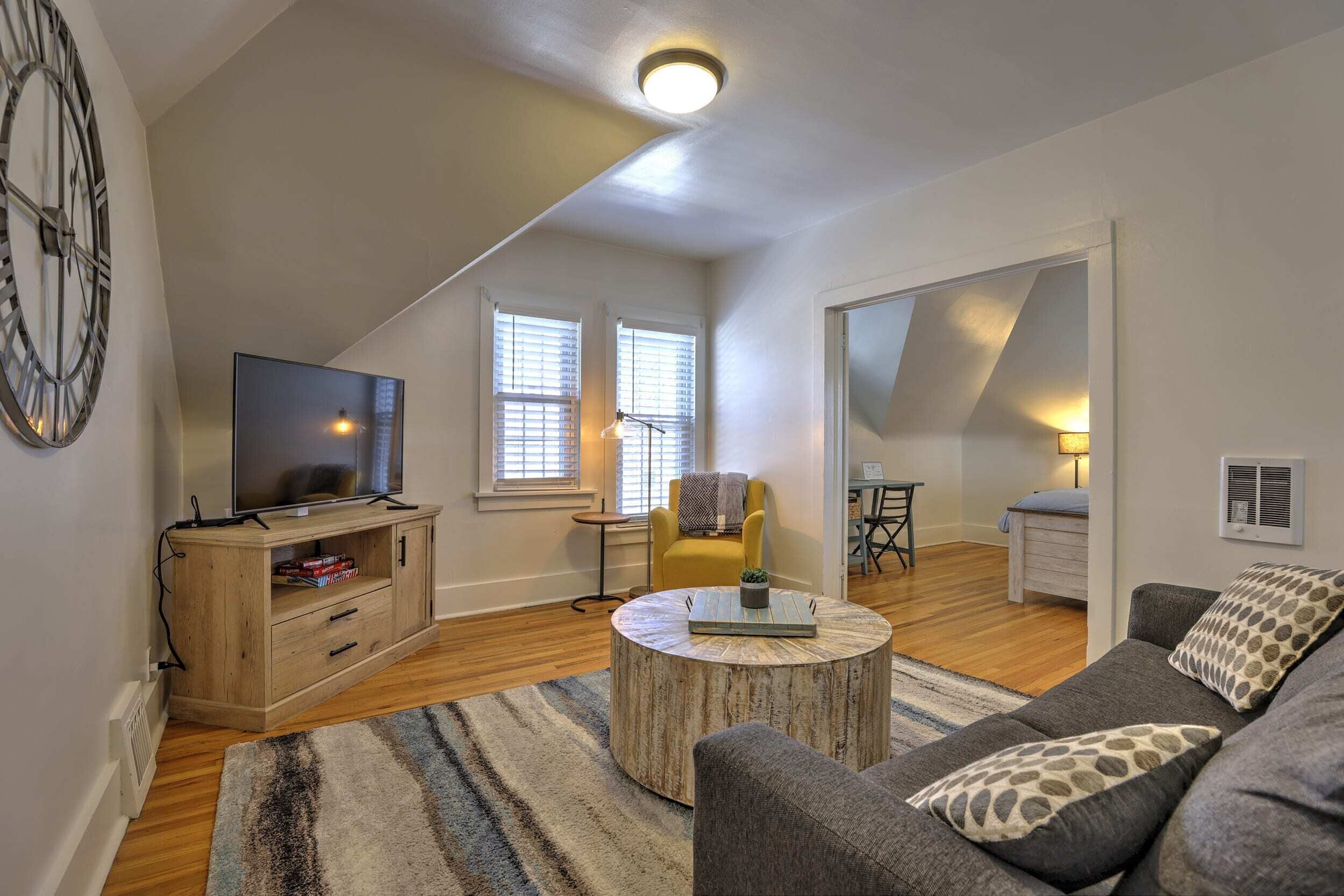 The Wild West Loft, 1 Minute to Historic Downtown