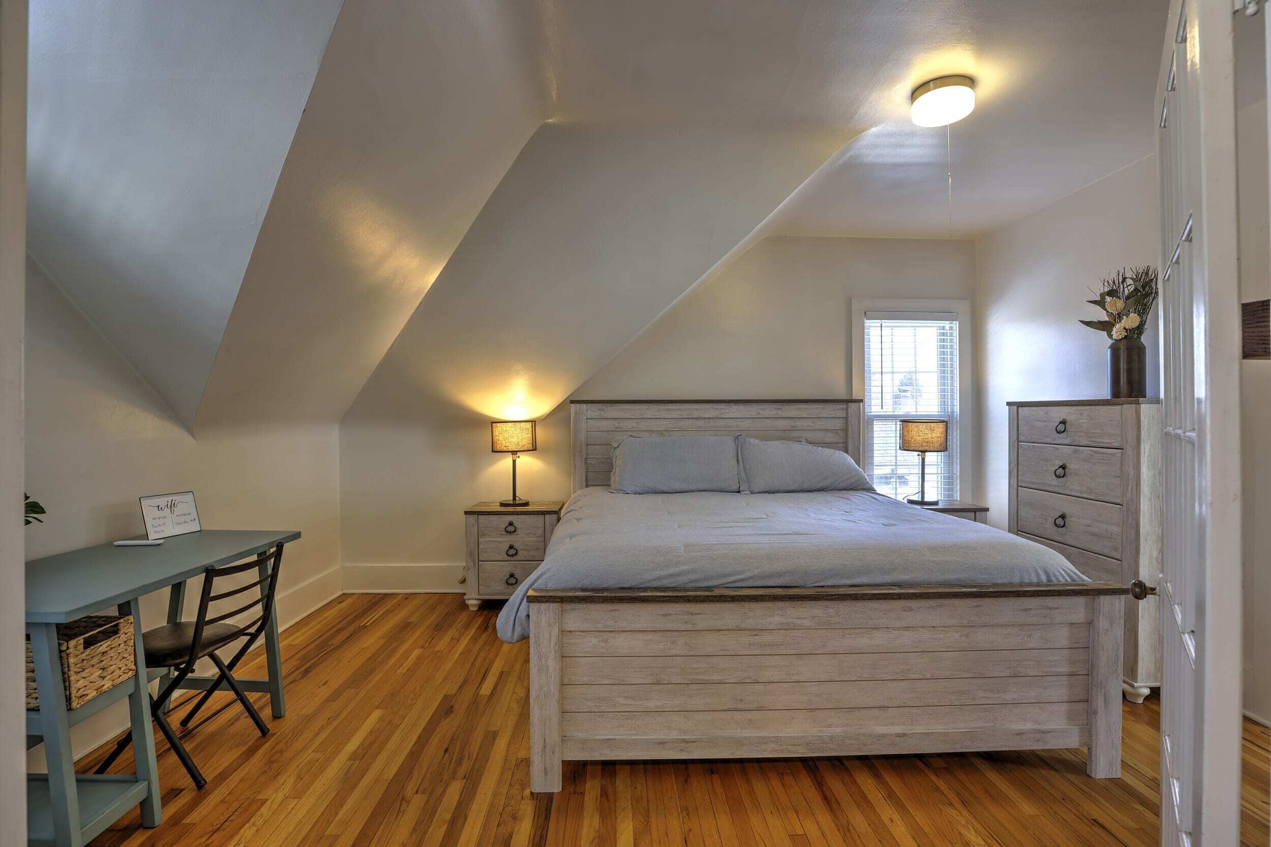 The Wild West Loft, 1 Minute to Historic Downtown