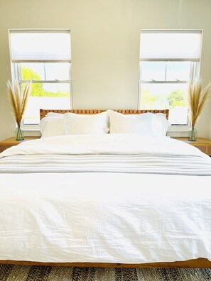 4 bedrooms, WiFi, bed sheets