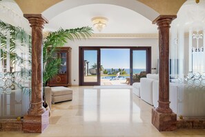 Interior - Villa Bellagio  (Estepona)