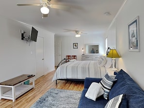 3 bedrooms, free WiFi, bed sheets