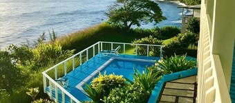 Oceanfront in Hilo Hale Kai Suites -  Moana Room - King Bed, Private Bathroom