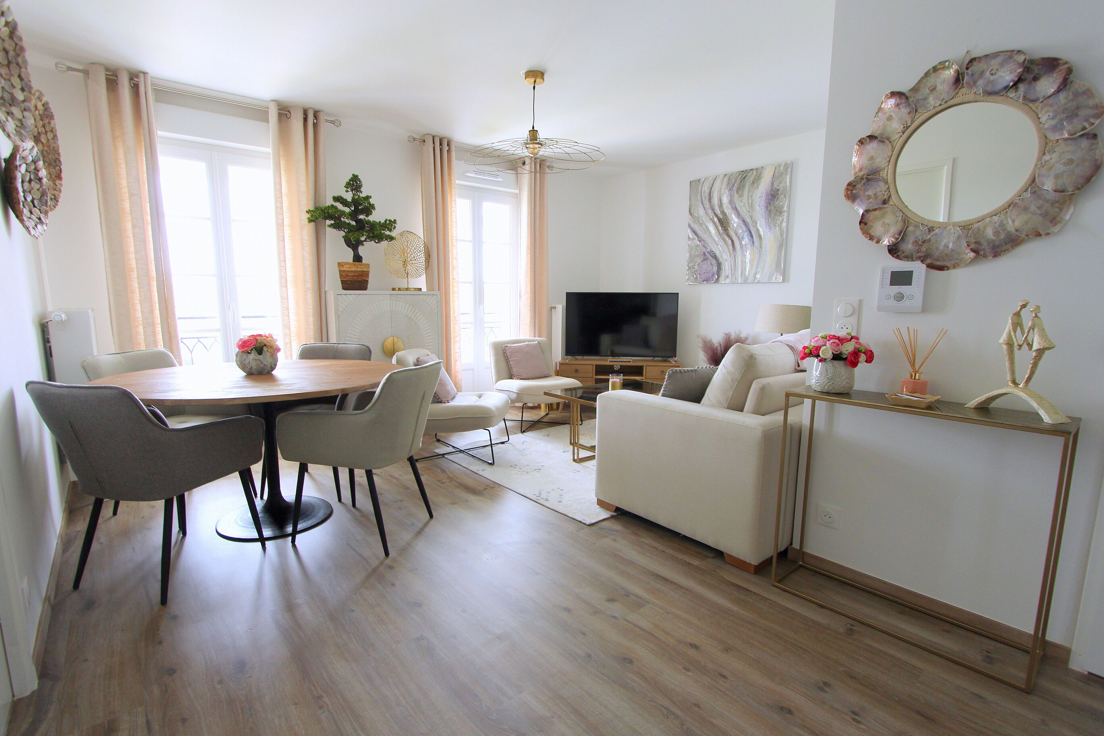 NOVA1 ~ 15Min Disneyland ~ Parking/Wifi/Netflix ~