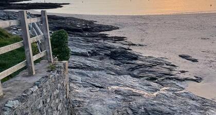 Trearddur bay - Ground floor new build apartment blue flag beach 3 mins