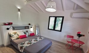 3 habitaciones, tabla de planchar con plancha, internet y ropa de cama 