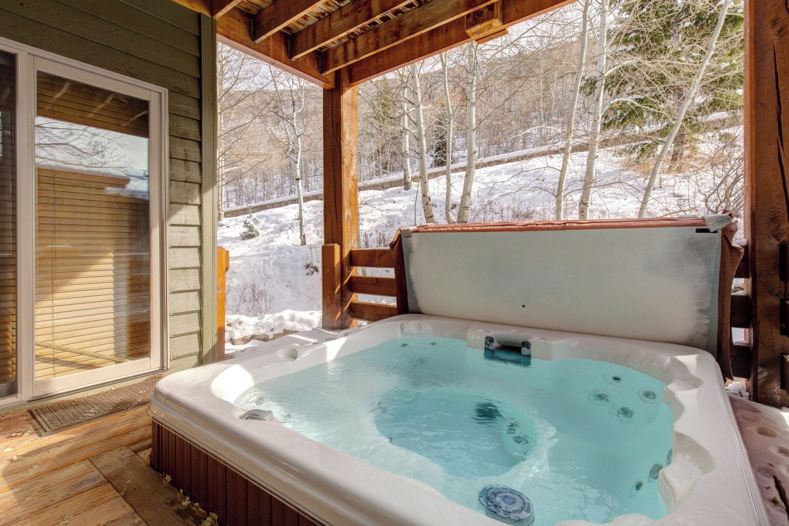 Bain à remous extérieur