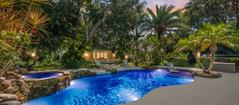 Tropical Resort Style Retreat w/ Pool House 4BR, 3 Bath