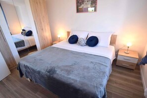 3 室のベッドルーム、WiFi