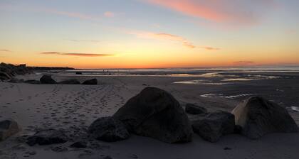 Private home, sleeps 8, beautiful outdoor living, quick walk to the beach.