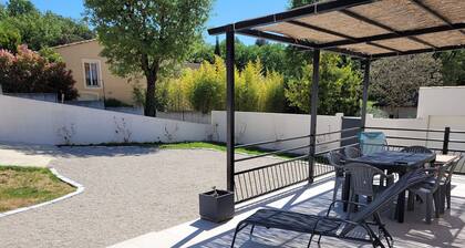 Villa entiĂšre de 145mÂČ calme en petite Camargue