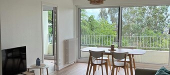 Bright 71 M2 2-bedroom apartment near the port of Vannes