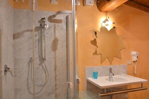 Doccia, bidet