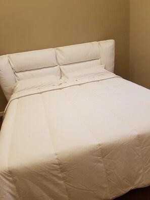 3 bedrooms, desk, iron/ironing board, free WiFi - NATIONAL LUXURY APARTMENT (Roma)
