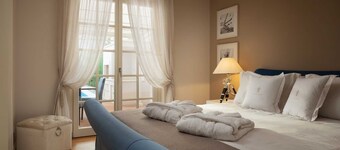 Villa Palazzo di Letizia with Pool