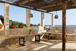 Terrace/patio - Villa Nativa with Pool (Zaraće)