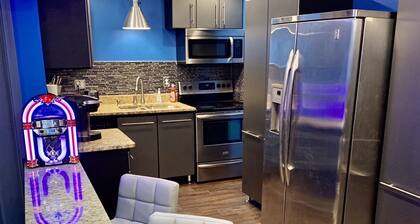 Modern Downtown Blue Steel Suite