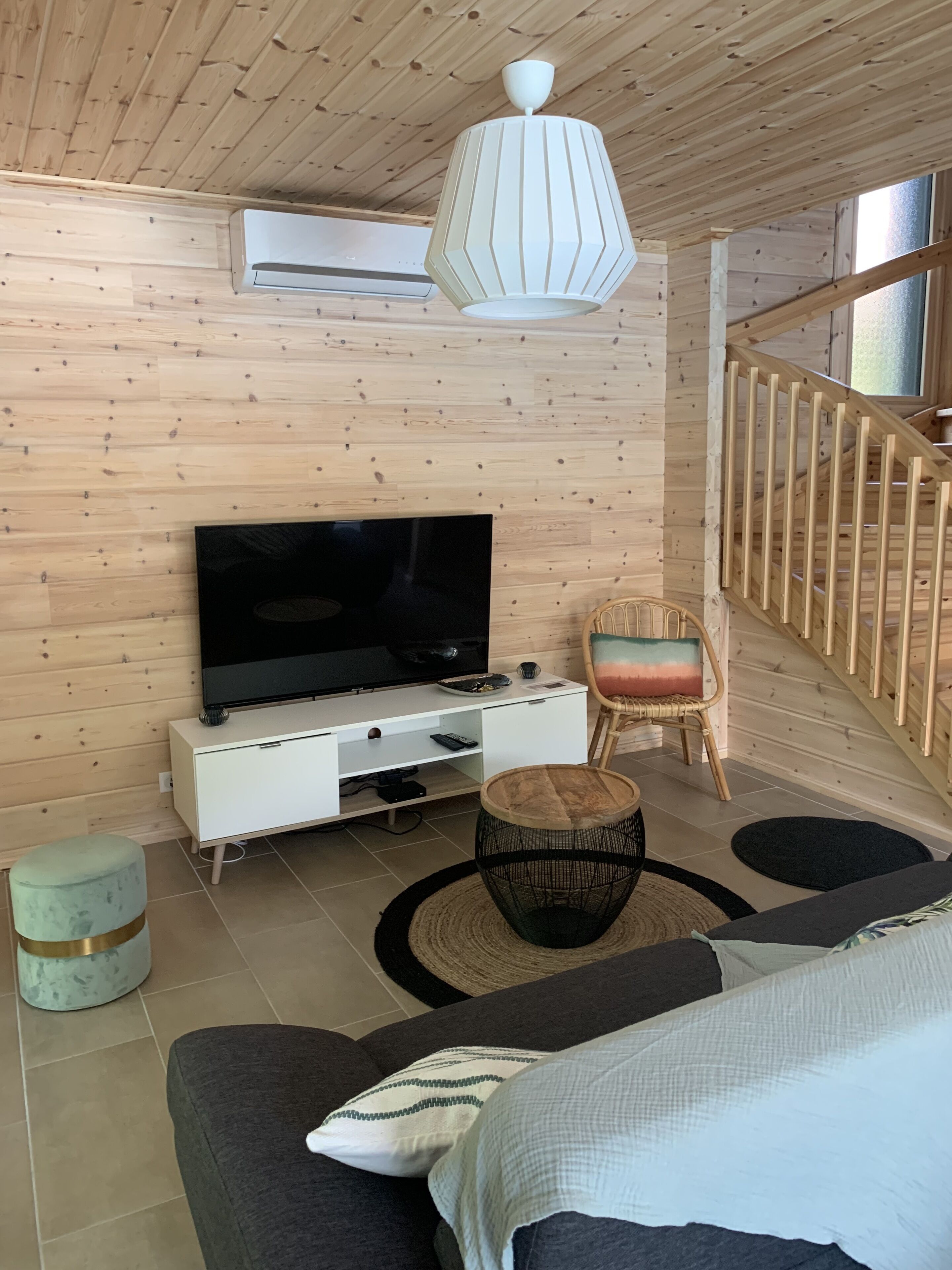 Magnifique Maison D'architecte Bioclimatique en Bois Avec Piscine Chauffée