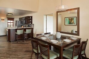 Dining - MarBrisa, a Hilton Grand Vacations Club - 3 Bedroom Premier - 3CX (Carlsbad)