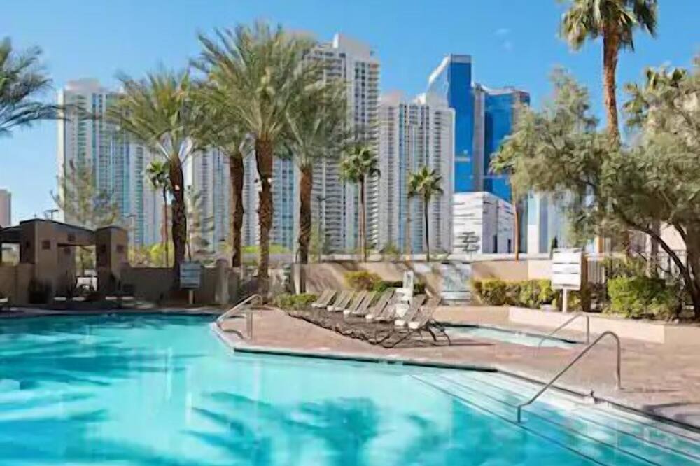 Hilton Grand Vacations Club on Paradise - 1 Bedroom