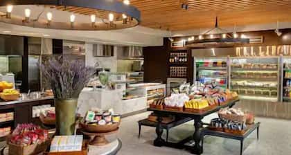 The Residences, a Hilton Club - 1 Bedroom Premier - 1 BX