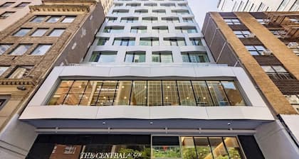 NYC | 5th Ave Location | Central Park | Studio