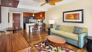 TV, video-game console - Waikiki | Waikiki Lagoon Escape | Pool & Beach | 1BR (Honolulu)
