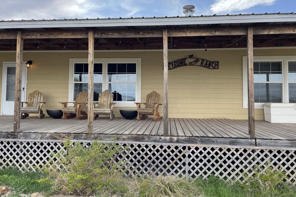 Farmhouse Escape located in the center of Texas