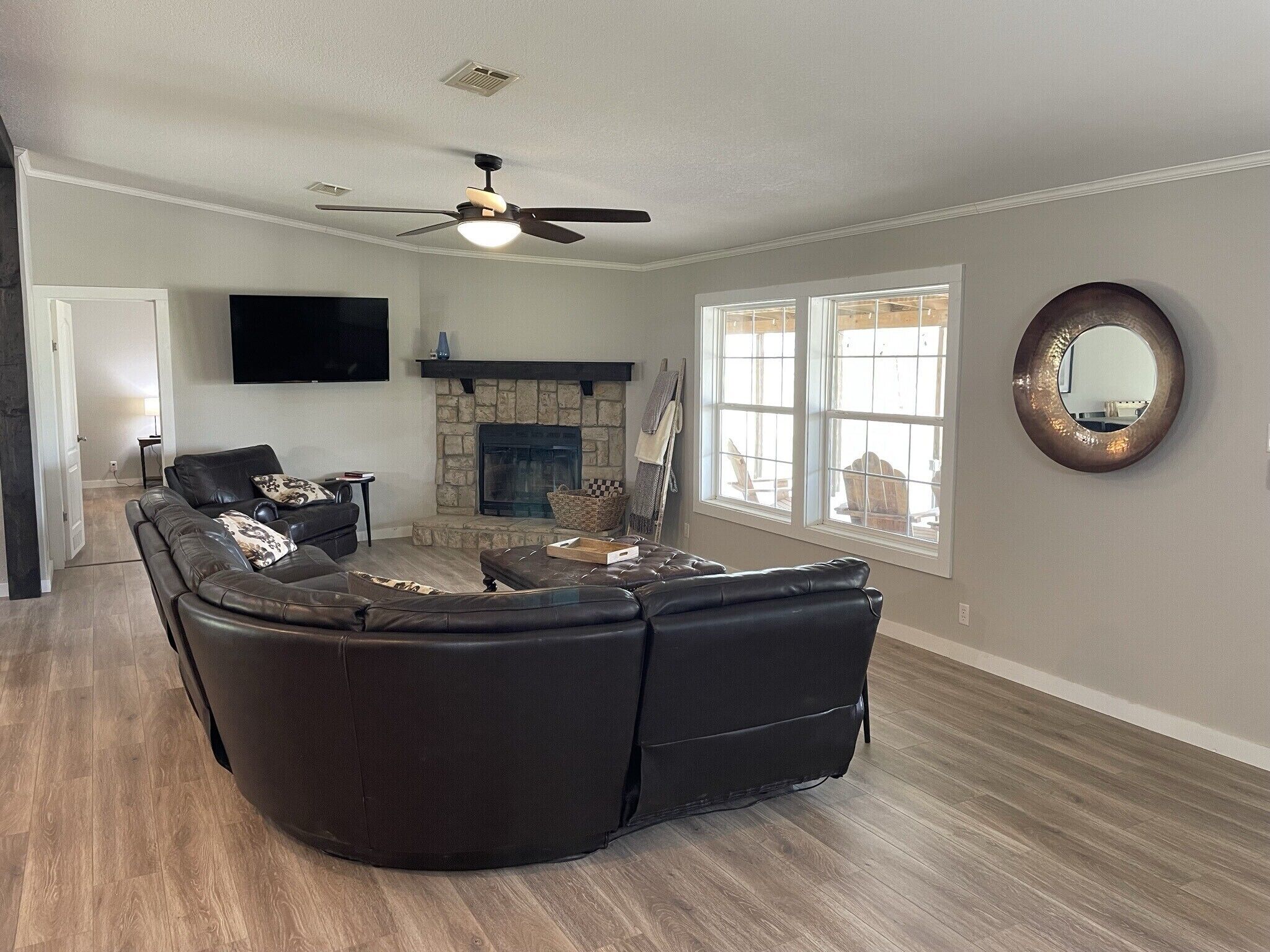 Farmhouse Escape located in the center of Texas