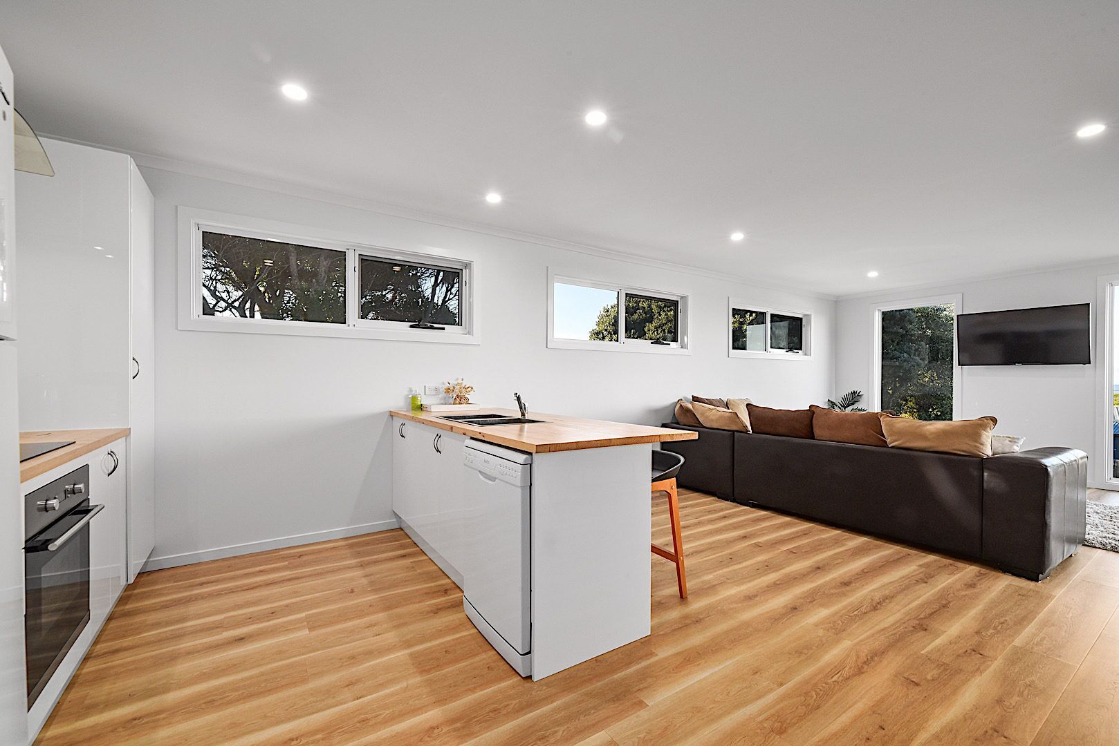 Scamander Beach Luxury