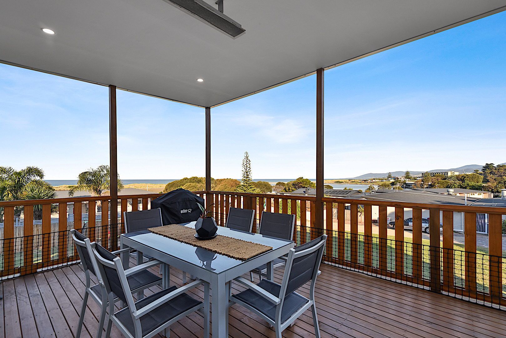 Scamander Beach Luxury