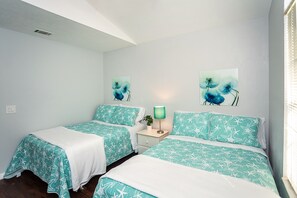 3 chambres, bureau, fer et planche à repasser, Wi-Fi gratuit