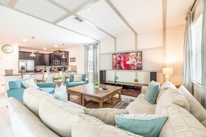 Smart-TV, Videospiele, Tischfußball, Tischtennisplatte