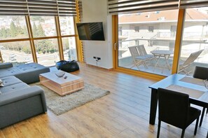 Leilighet – classic | Oppholdsområde | LCD-TV