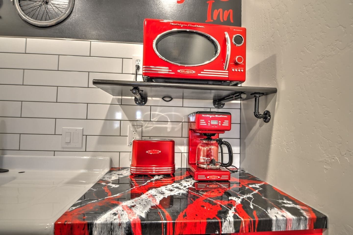 18 Road and Down Uppity Downtown Fruita Pad! 2 Units in 1. Free 🚲 Storage.