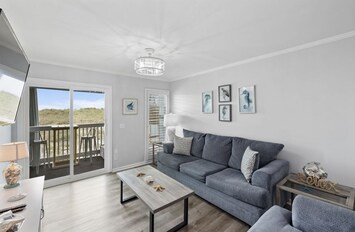 Image of 2B/2BA First-floor Oceanfront Condo