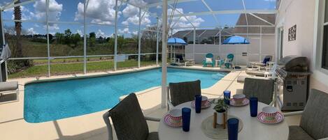 Udendørs pool, opvarmet pool