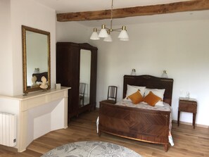 2 chambres, accĂšs au Wi-Fi (inclus), literie fournie