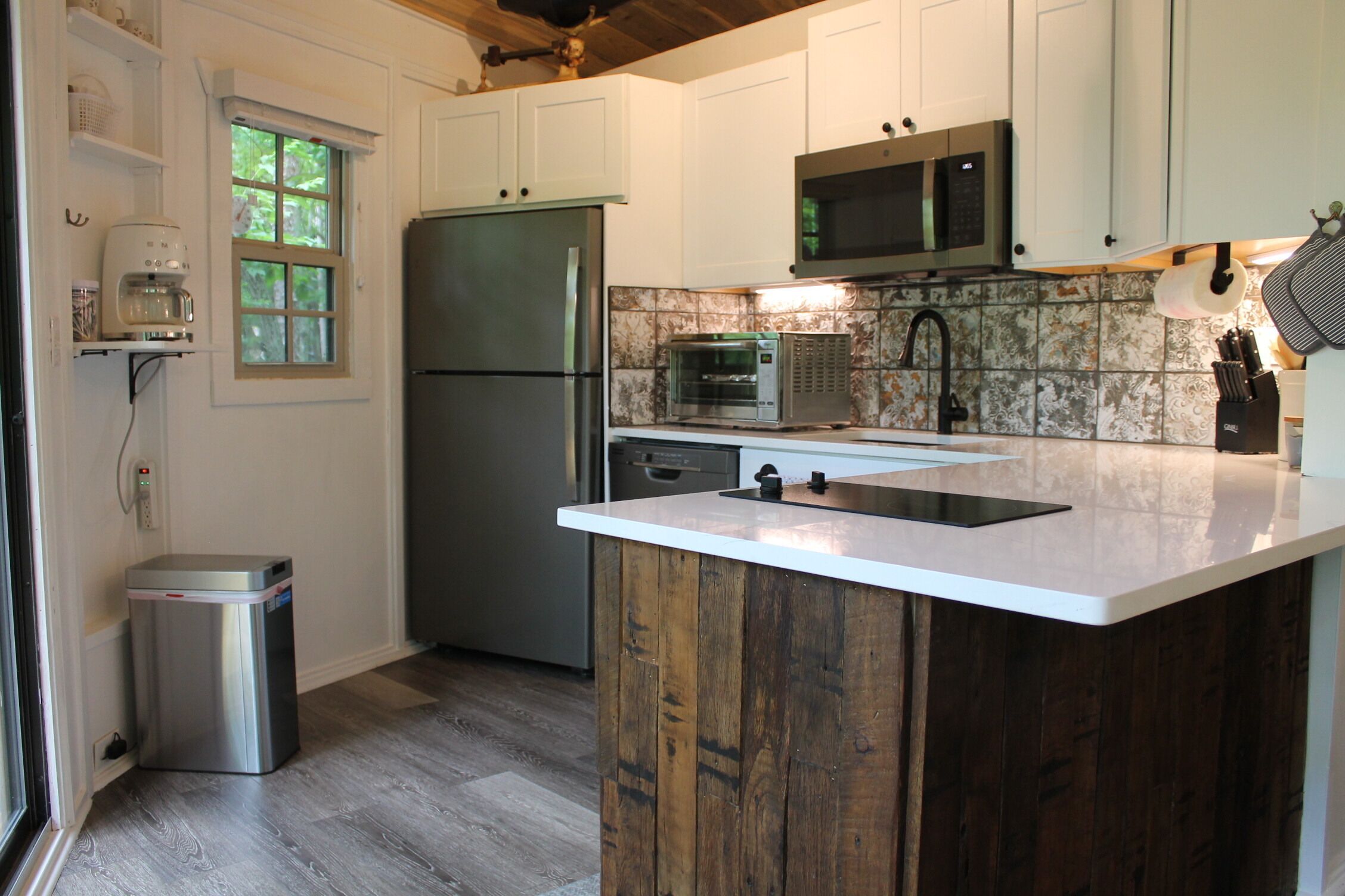 Treetop Tranquility in Big Canoe   ELECTRIC VEHICLE CHARGING STATION