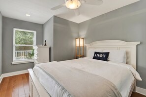 2 dormitorios, tabla de planchar con plancha, wifi y ropa de cama