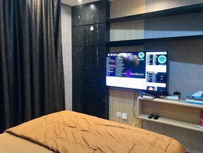 Estúdio | Espaço de trabalho para notebook, Wi-Fi de cortesia, roupa de cama