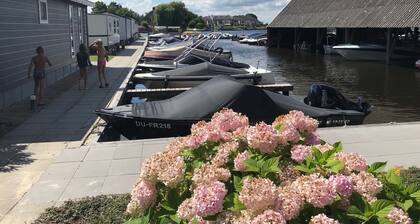 Beach House Giethoorn