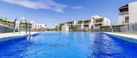 Utomhuspool