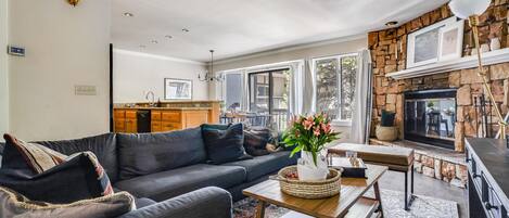 Smart-TV, peis og kontorer