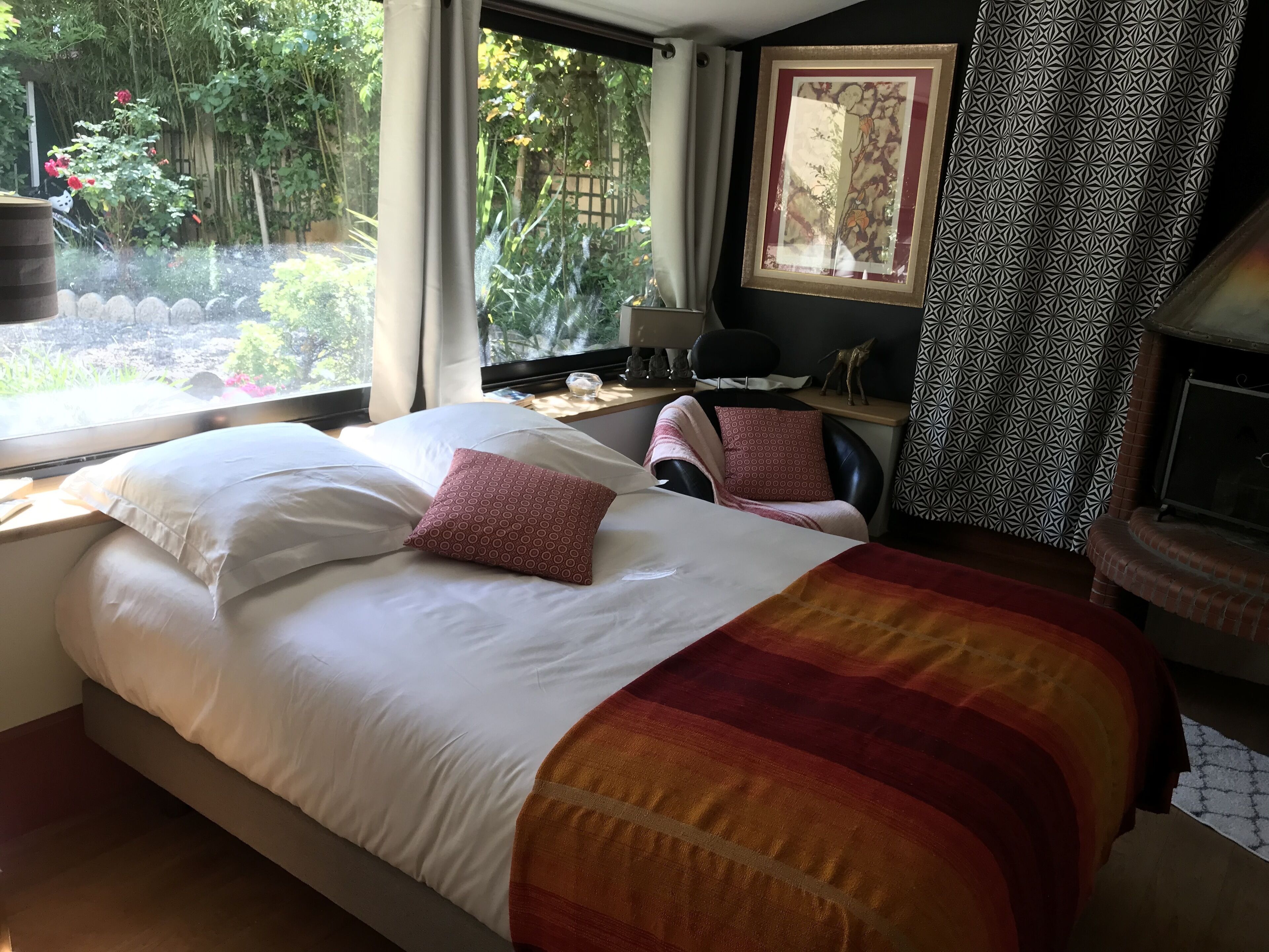 Haven of peace and greenery in the city center