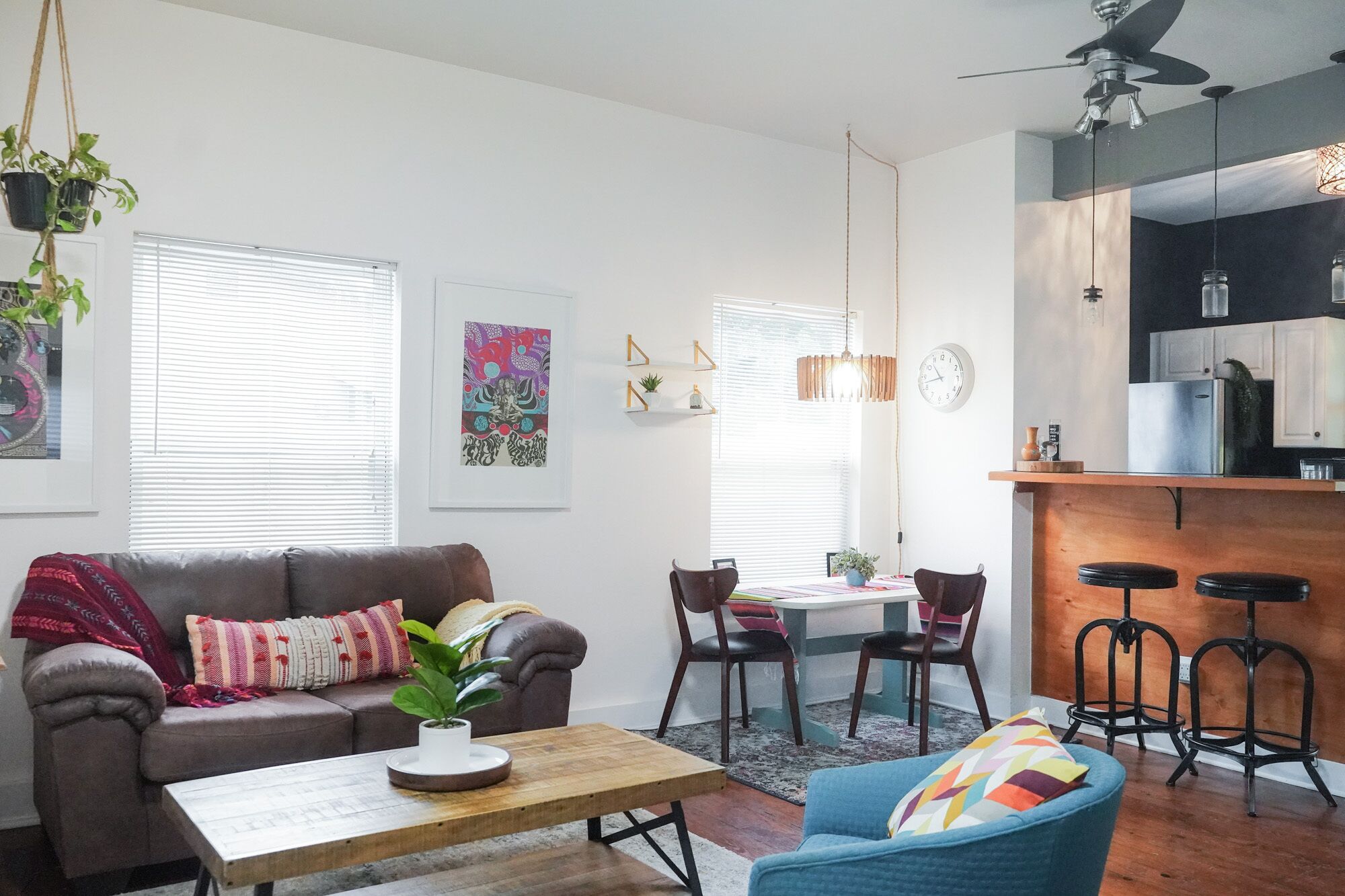 East Austin! Entire Bungalow with Yard and Sauna