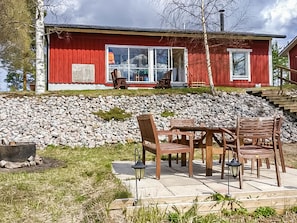Outdoor dining - Kivirinne by Interhome (Jyväskylä)