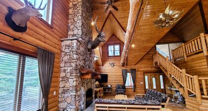 Luxury Family Cabin in a forest with a private pond