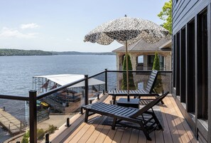 Terrace/patio - Viewhouse 24 - Five Bedroom House, Sleeps 12 (Sunrise Beach)